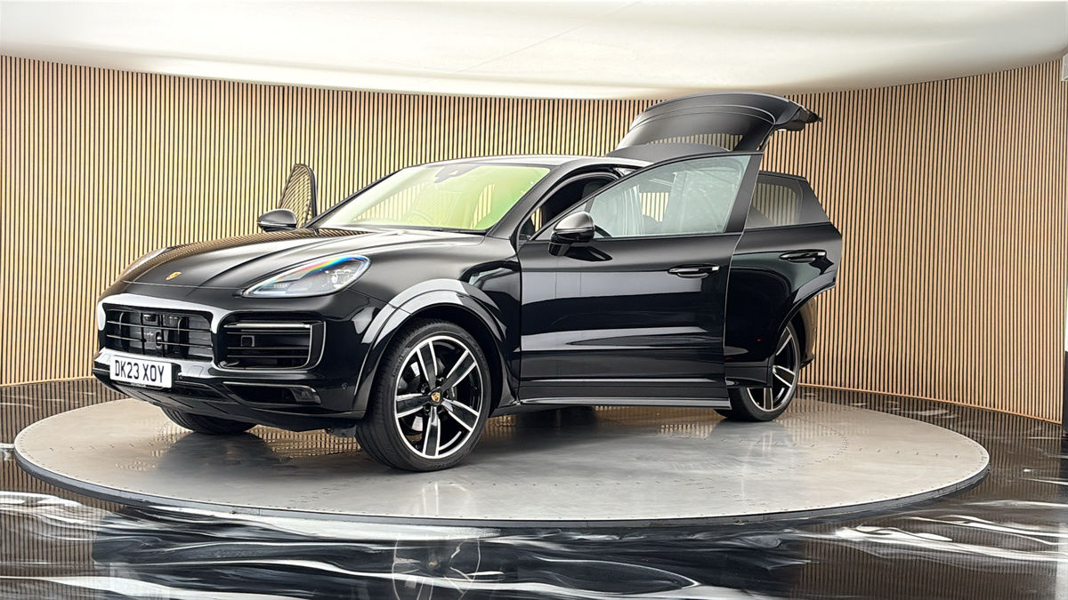 Porsche Cayenne Image 22