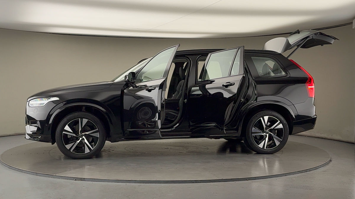 More views of Volvo XC90