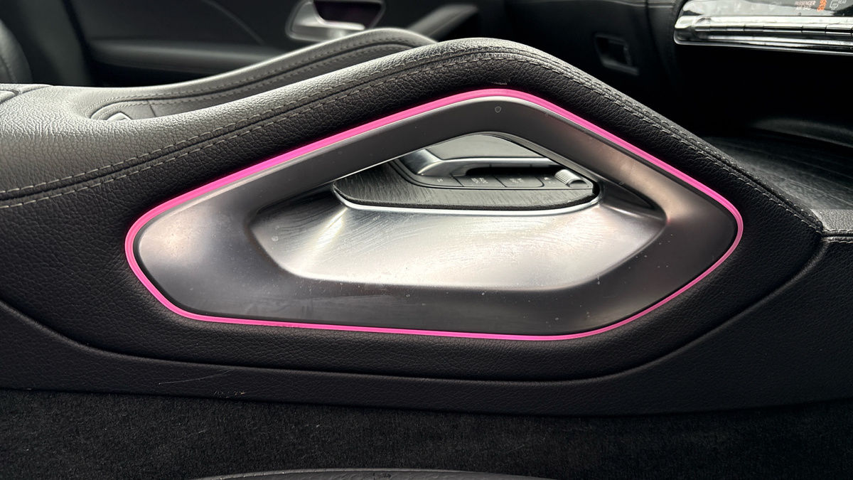 Mercedes-Benz GLE Image 25