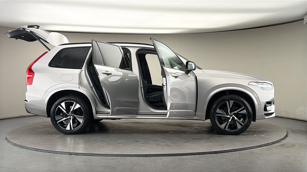 More views of Volvo XC90