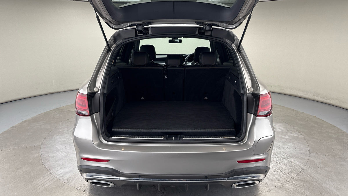 Mercedes-Benz GLC Image 11