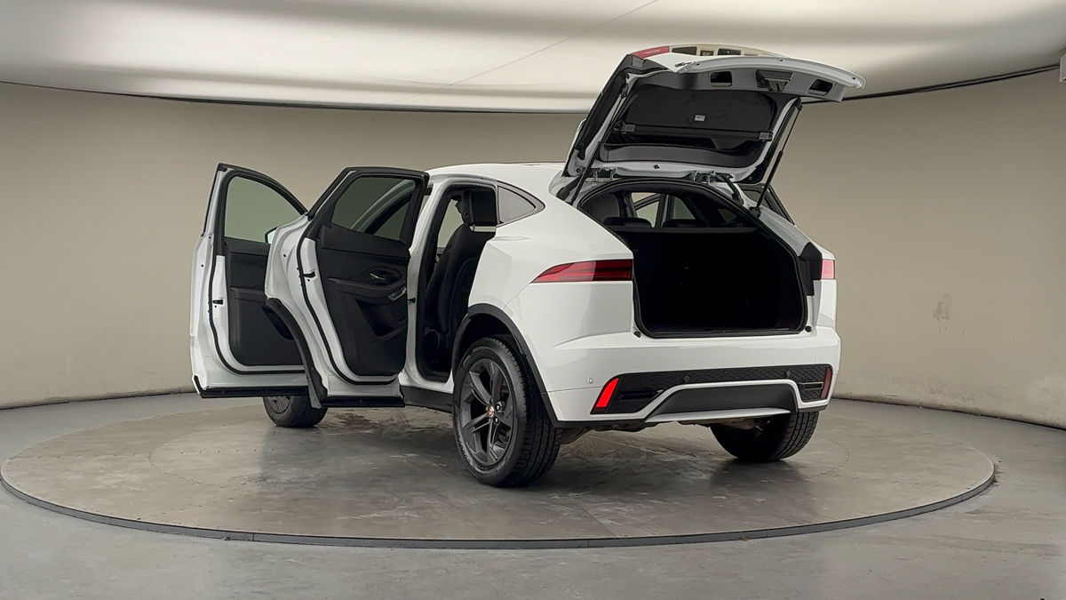 Jaguar E-PACE Image 23