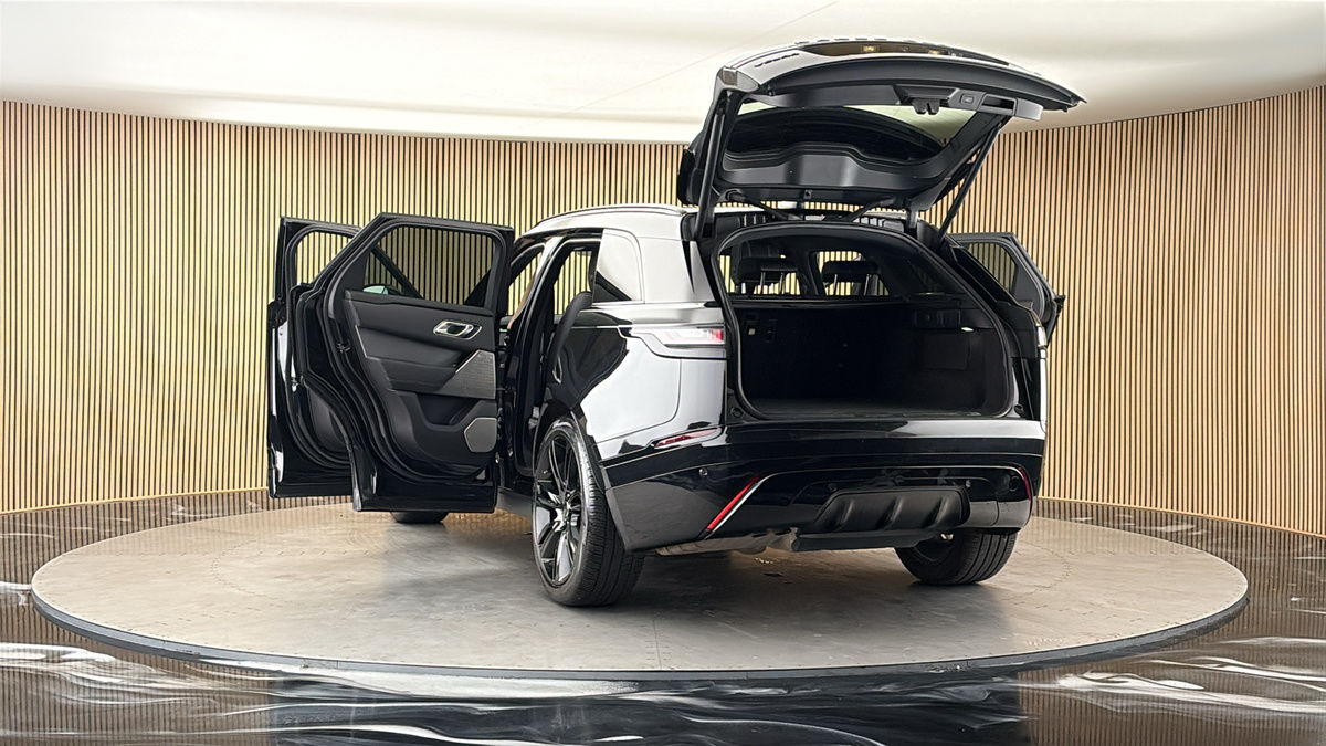 More views of Land Rover Range Rover Velar