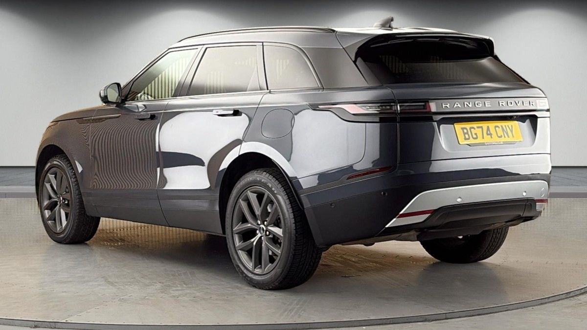 Land Rover Range Rover Velar Image 2