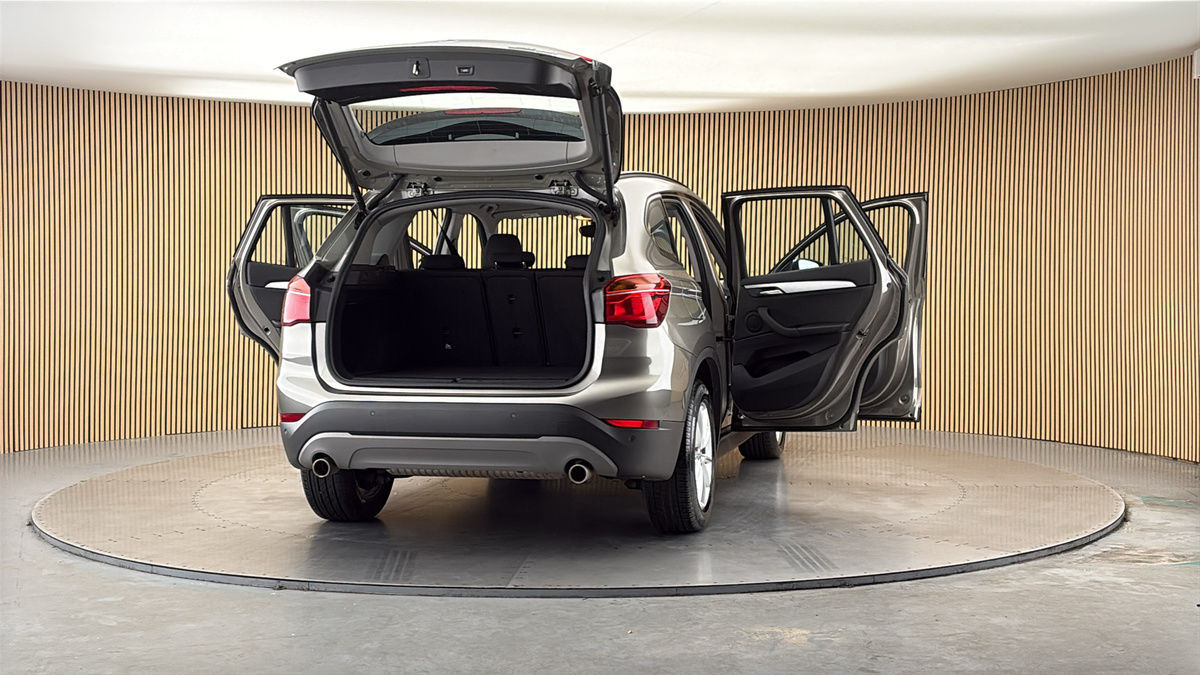 More views of BMW X1