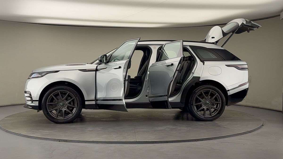 More views of Land Rover Range Rover Velar