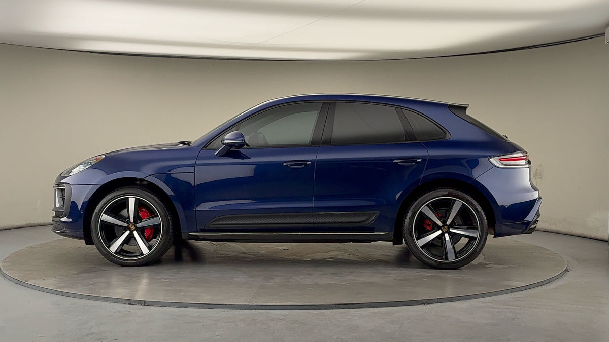 More views of Porsche Macan