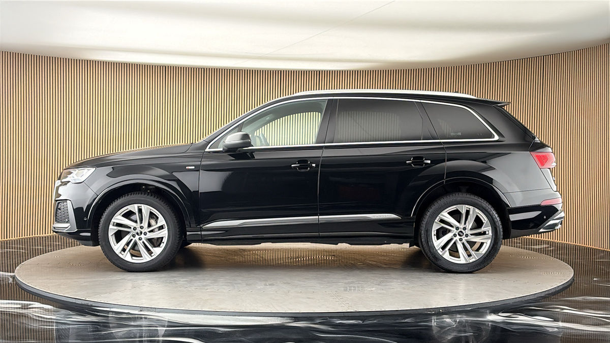 Audi Q7 Image 15