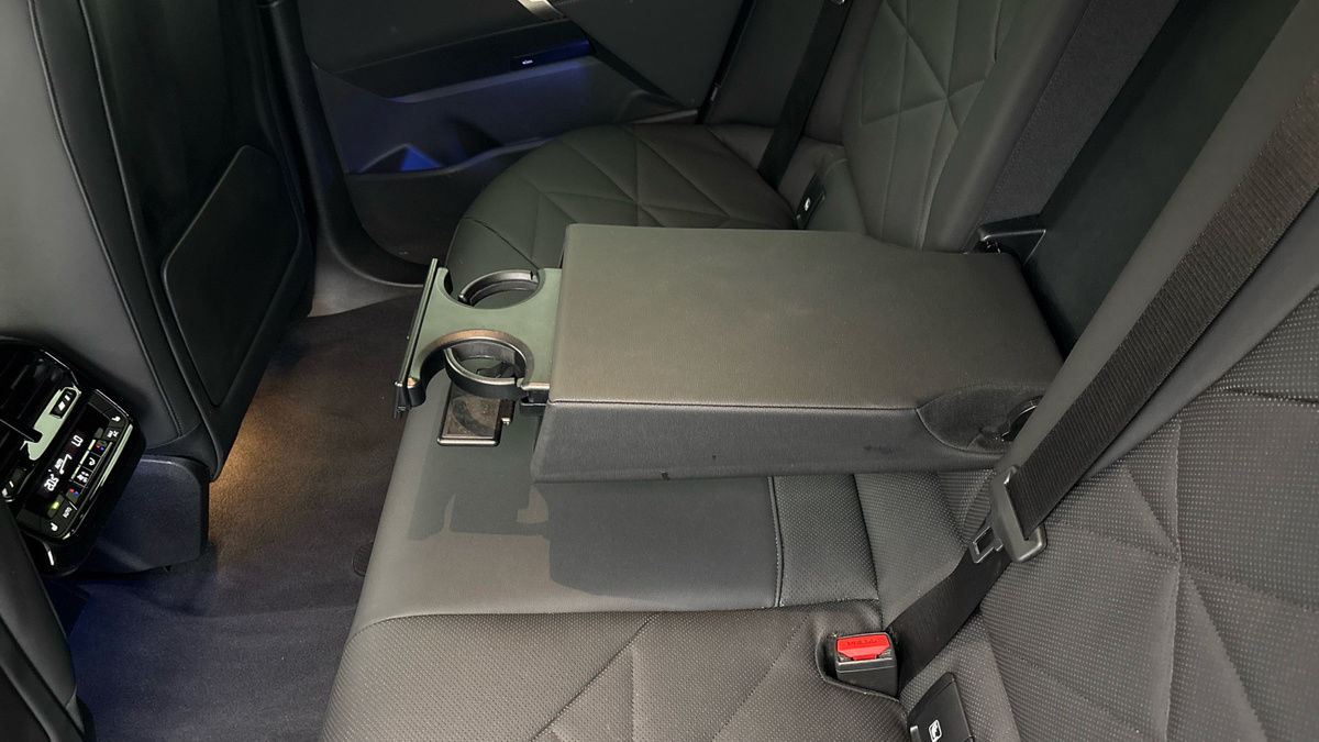 BMW iX Image 9