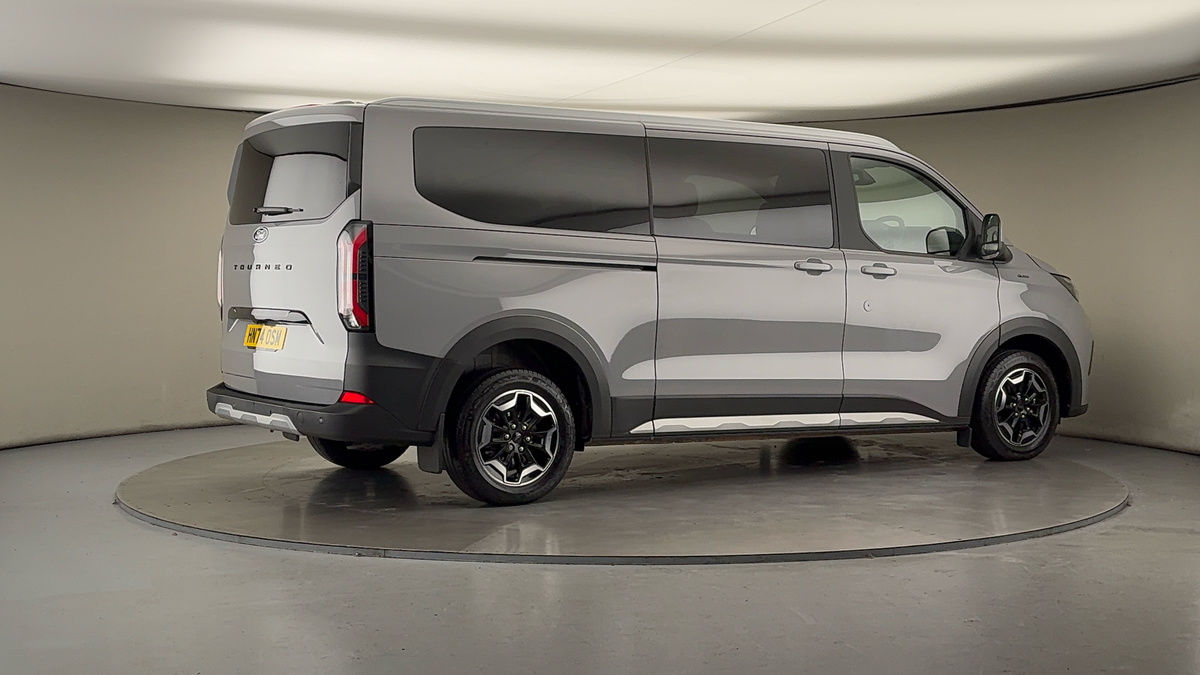 More views of Ford Tourneo Custom V710
