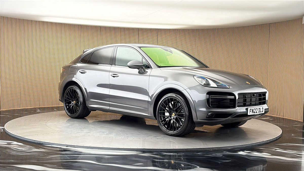 More views of Porsche Cayenne