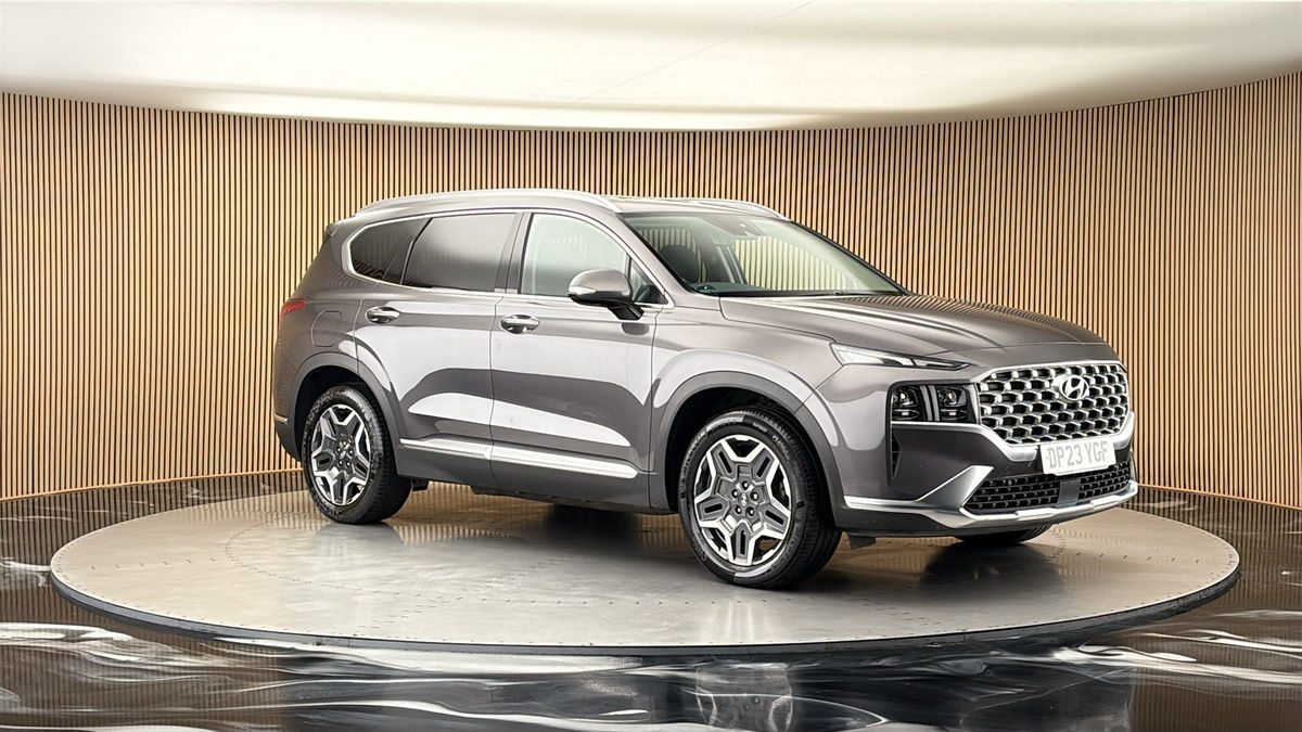 More views of Hyundai Santa Fe