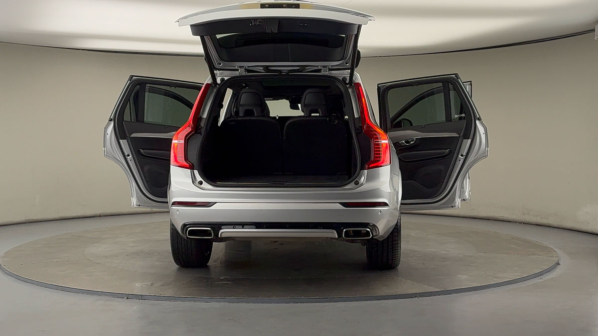 More views of Volvo XC90