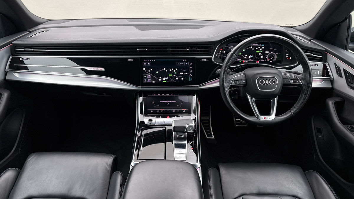 Audi Q8 Image 12