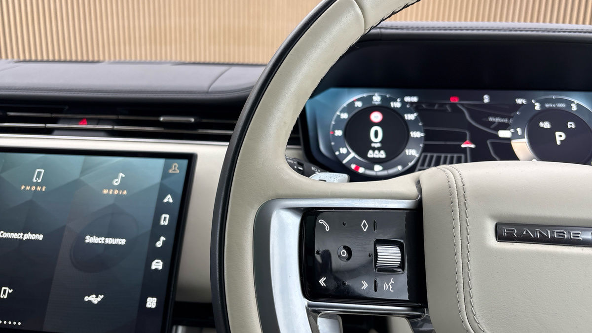Land Rover Range Rover Image 13