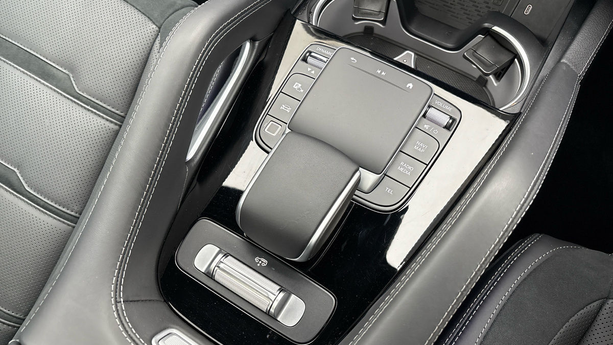 Mercedes-Benz GLE Image 26