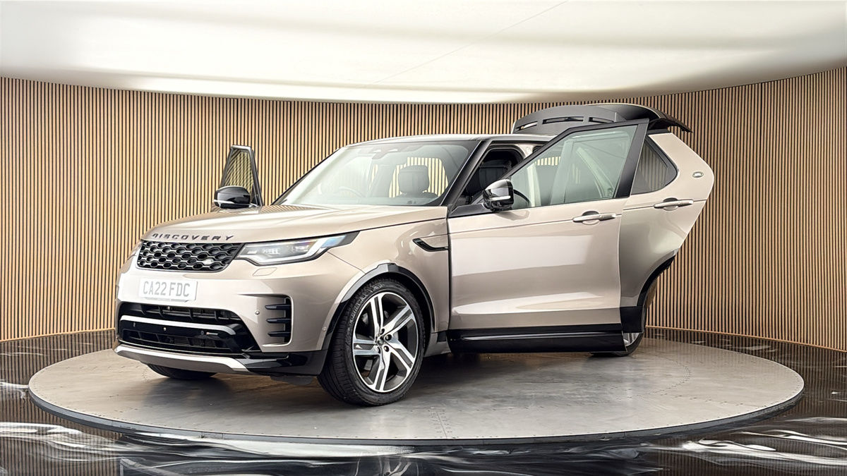 More views of Land Rover Discovery