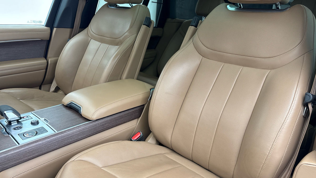 Land Rover Range Rover Image 7