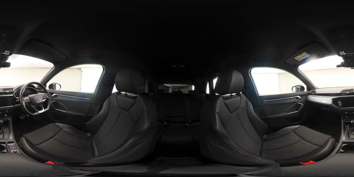 More views of Audi Q3