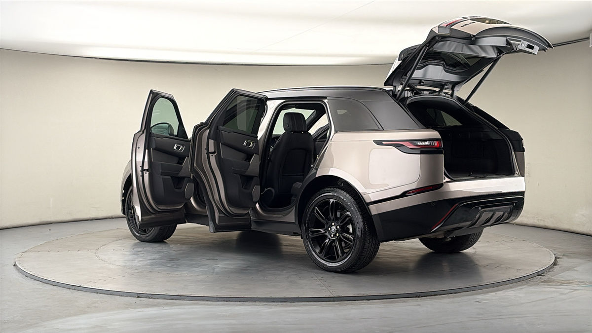 More views of Land Rover Range Rover Velar