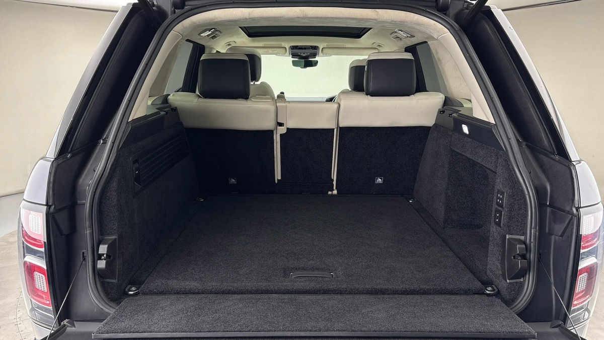 Land Rover Range Rover Image 11