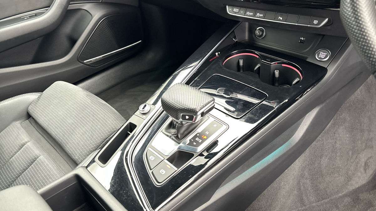 Audi A4 Avant Image 18