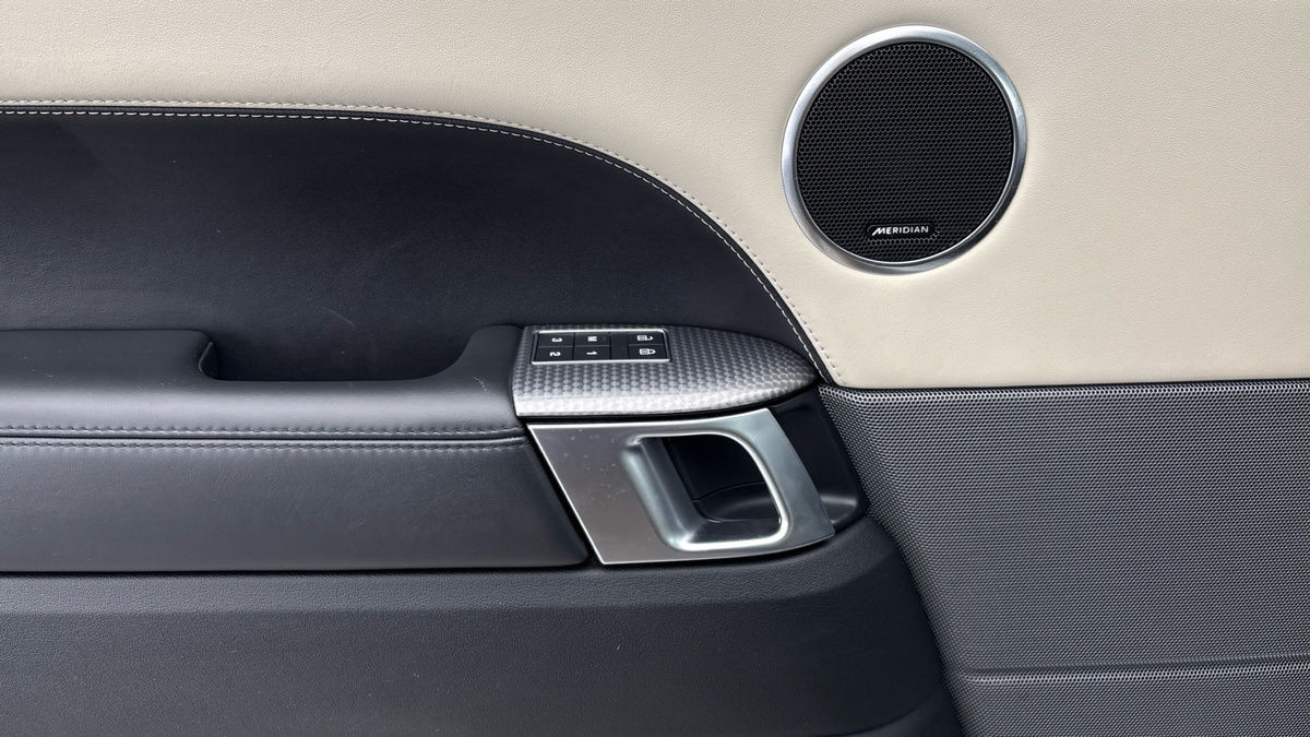 Land Rover Range Rover Sport Image 19