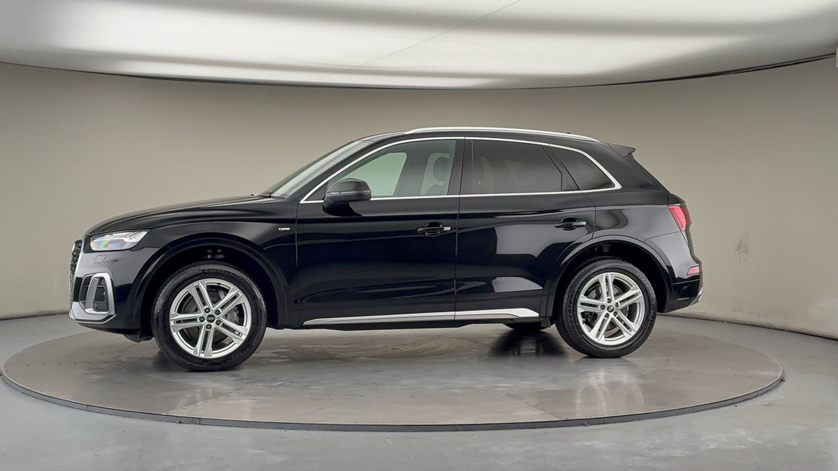 More views of Audi Q5