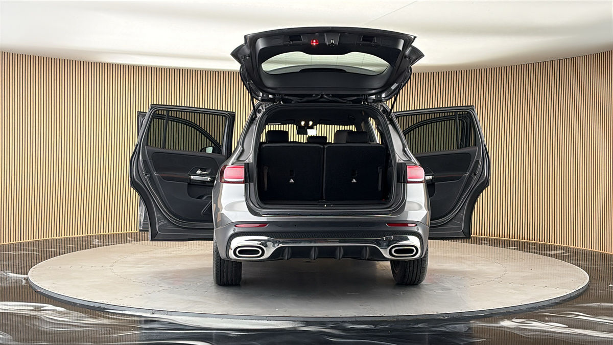 More views of Mercedes-Benz GLB