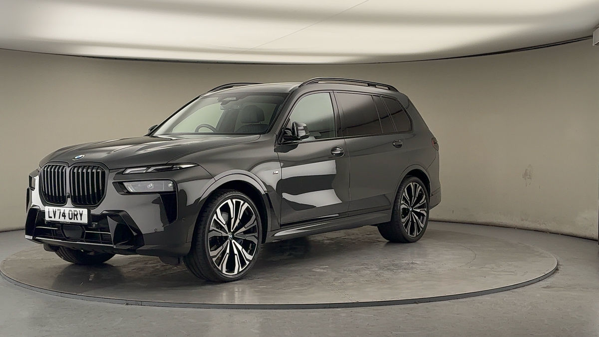 More views of BMW X7