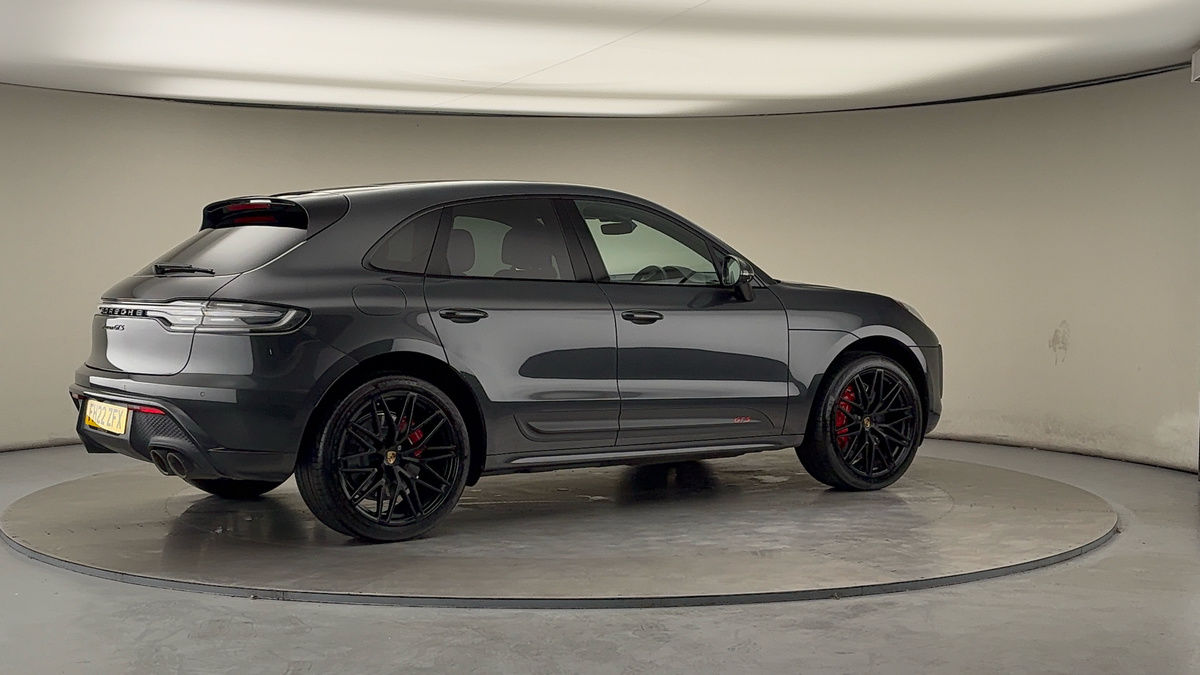 More views of Porsche Macan