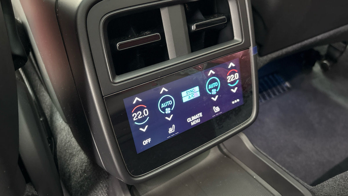 Porsche Taycan Image 28