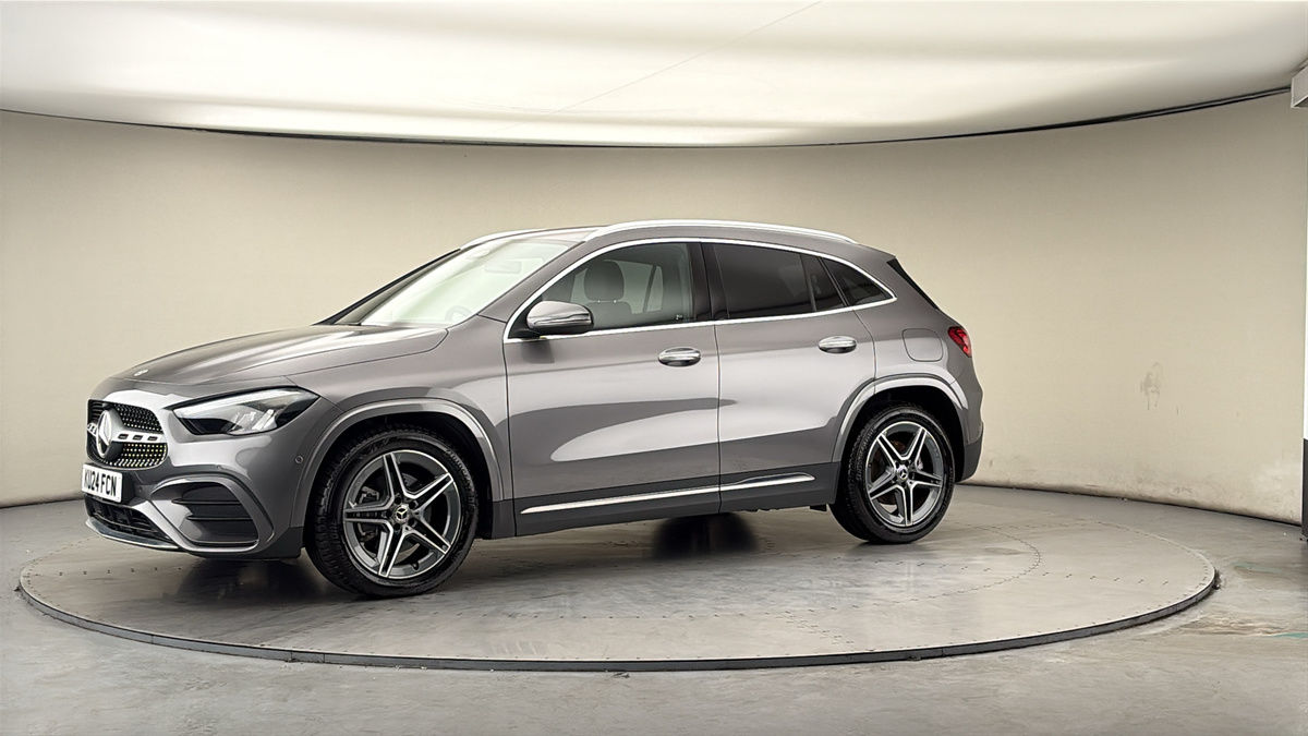 More views of Mercedes-Benz GLA