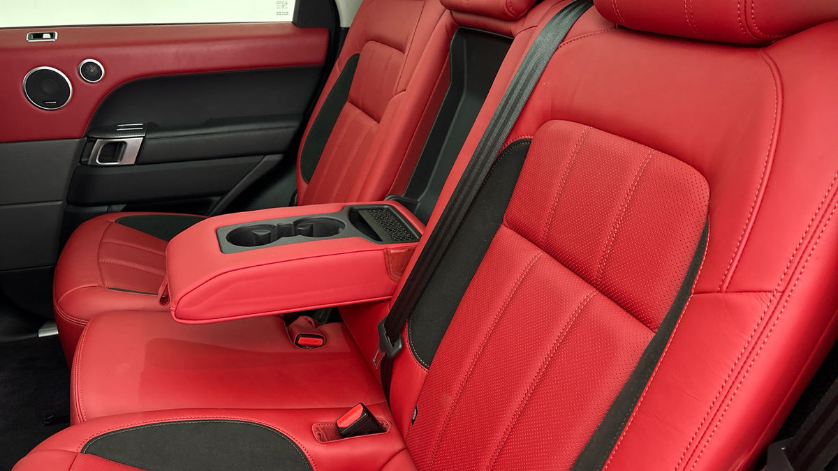 Land Rover Range Rover Sport Image 9
