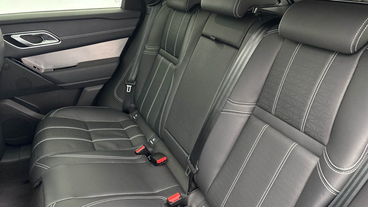 Land Rover Range Rover Velar Image 8