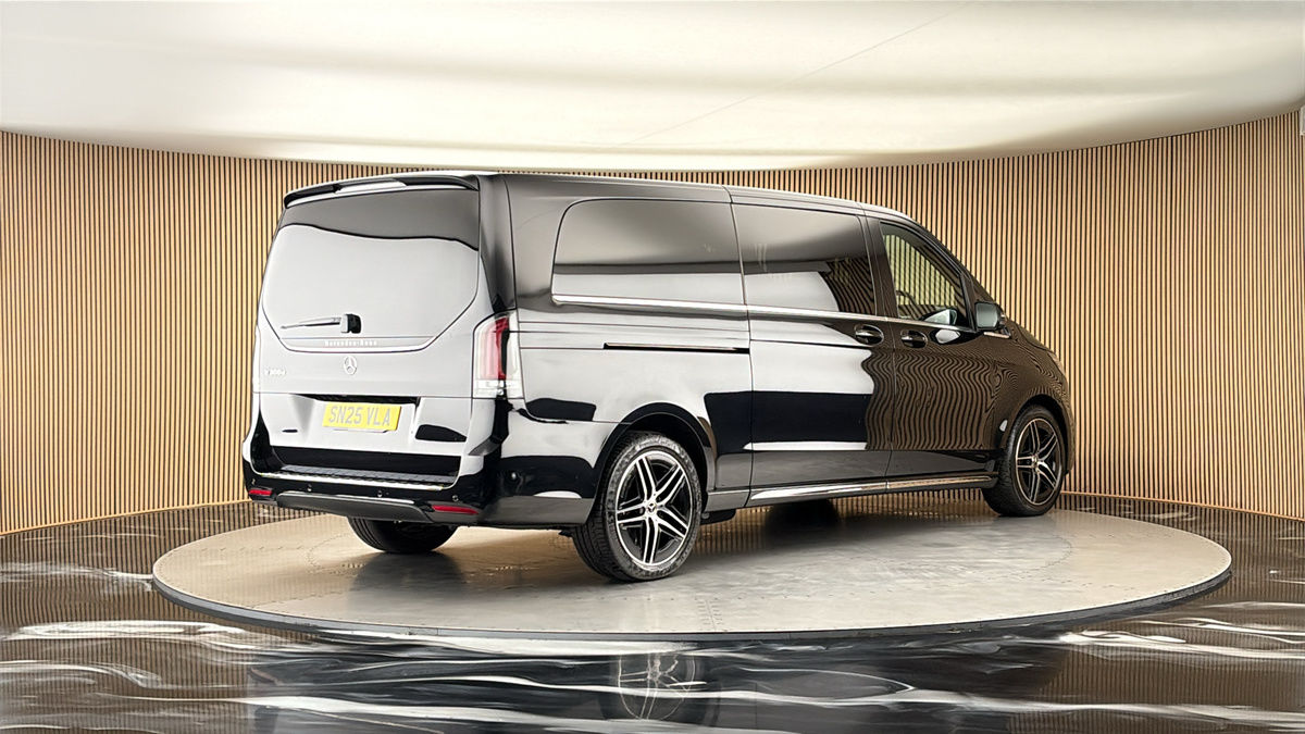 Mercedes-Benz V Class Image 21