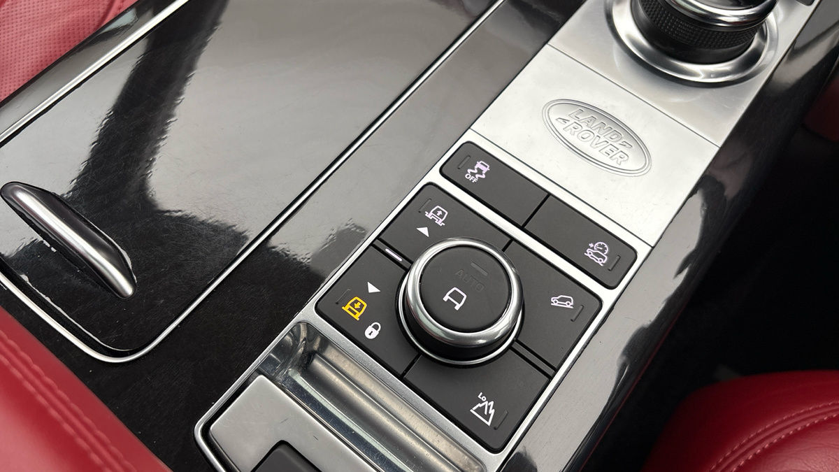 Land Rover Range Rover Image 26