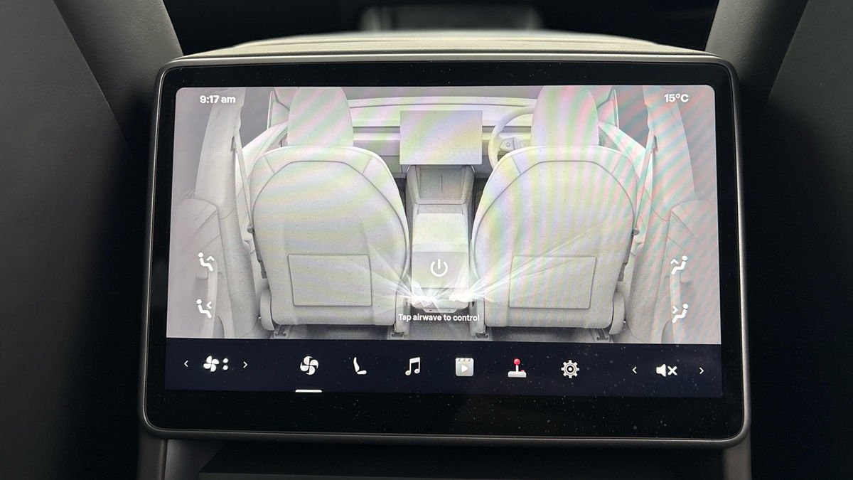 Tesla Model Y Image 27