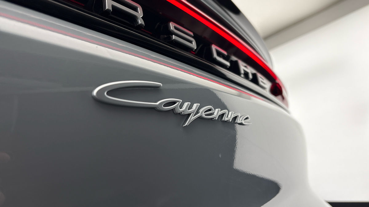 Porsche Cayenne Image 44