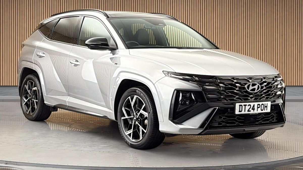 Hyundai TUCSON Sticky Header Image