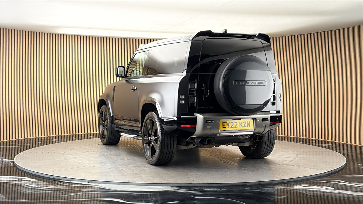 More views of Land Rover Defender 90