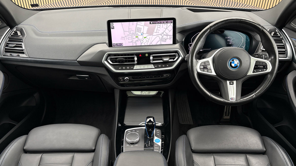 BMW iX3 Image 12