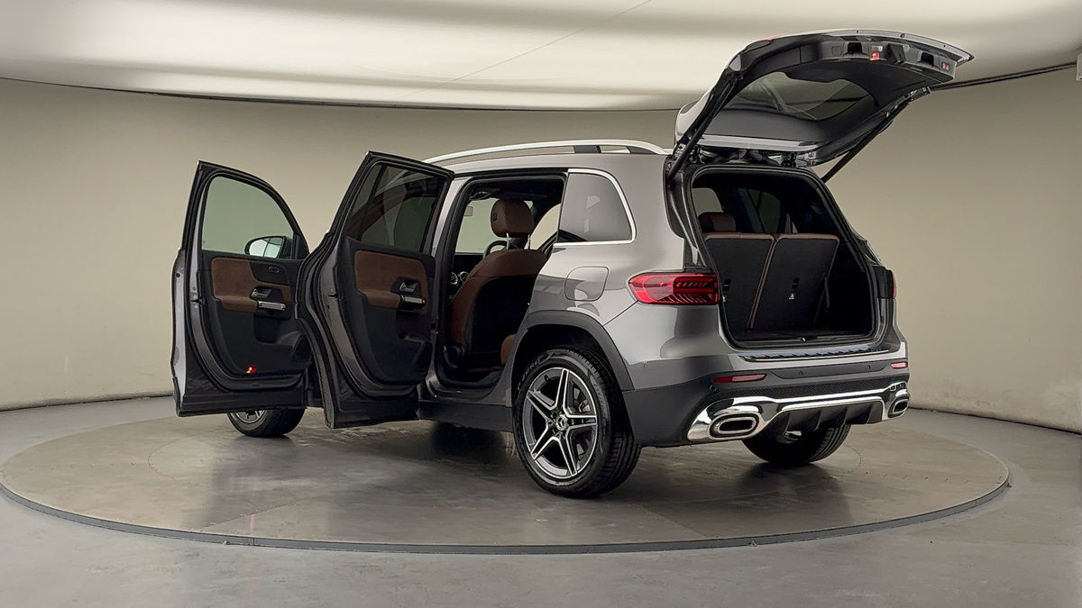 More views of Mercedes-Benz GLB