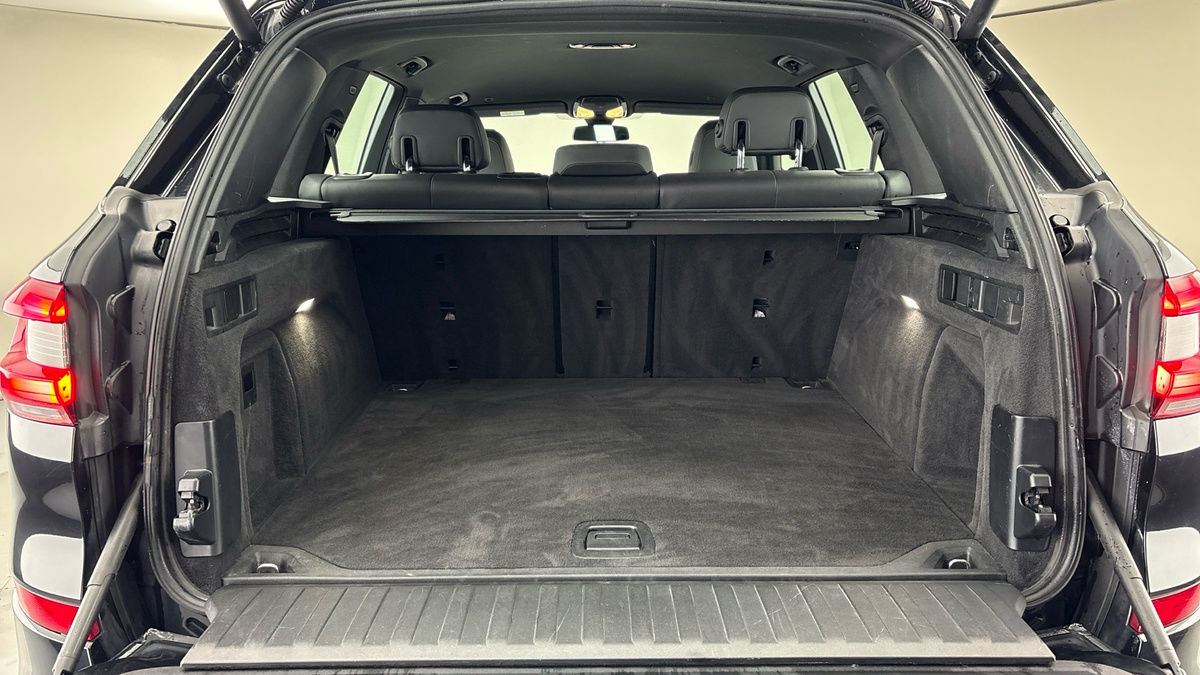 BMW X5 Image 11