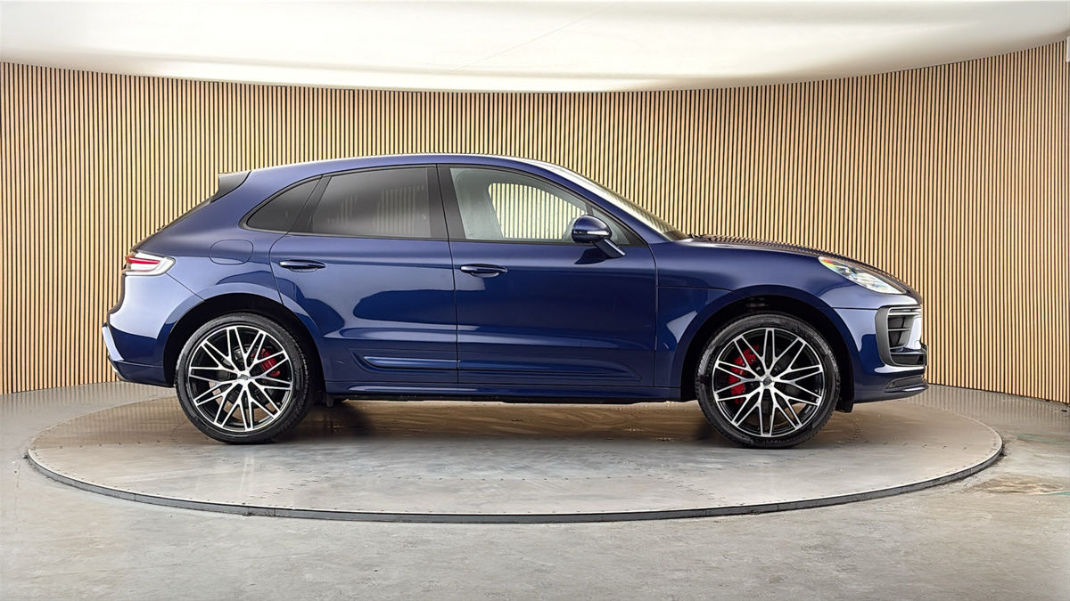 More views of Porsche Macan