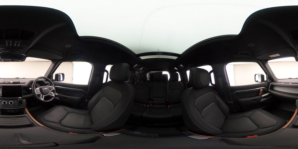 More views of Land Rover Defender 110