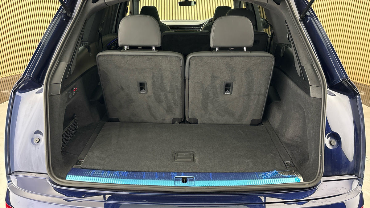 Audi Q7 Image 11