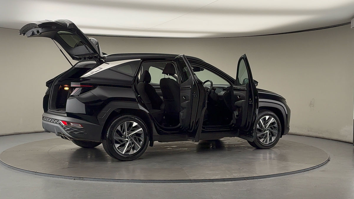 More views of Hyundai TUCSONix35