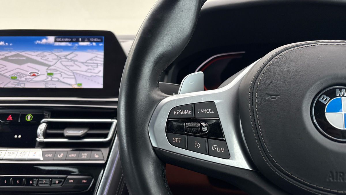 BMW 8 Series Image 13