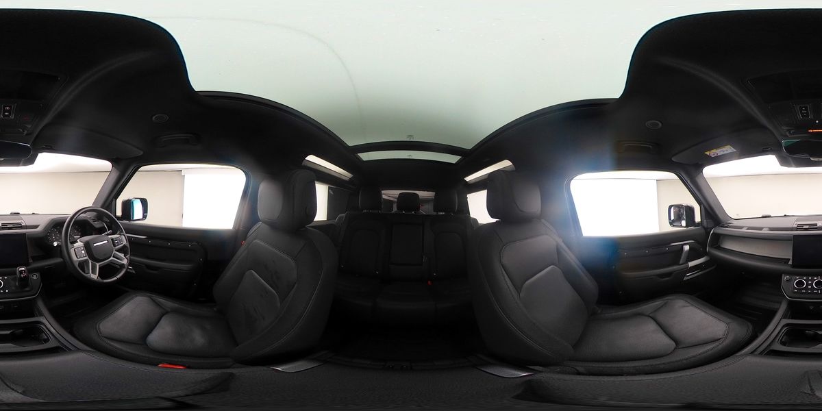 More views of Land Rover Defender 90